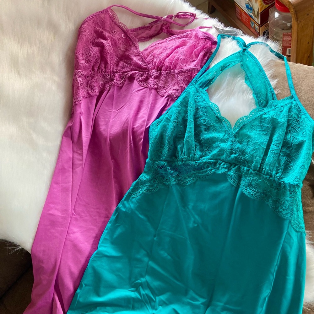 2 NEW Elegant Lace Trim Nightgown Set - Pink and Teal